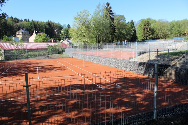 Tenisové kurty v Aši